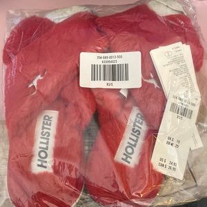 NWT HOLLISTER Womens house slippers